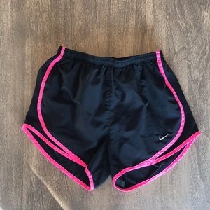 Nike tempo running shorts sz S hot pink & black